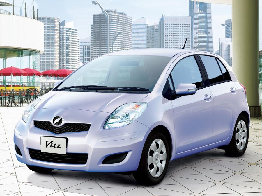  Toyota Vitz 2007 года  (фото 6 из 8)